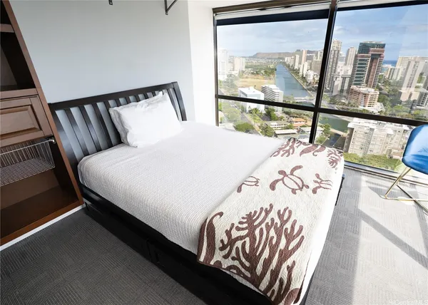 $1,400 | 1750 Kalakaua Avenue, Unit 3002, Honolulu, HI 96826