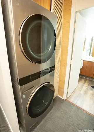 $1,400 | 1750 Kalakaua Avenue, Unit 3002, Honolulu, HI 96826