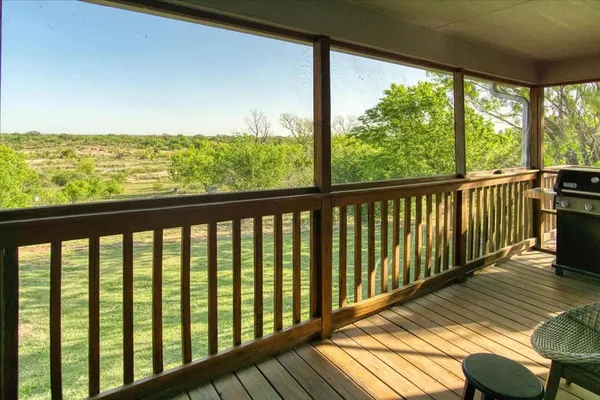 $977,000 | 2433 County Road 102, Llano, TX 78643