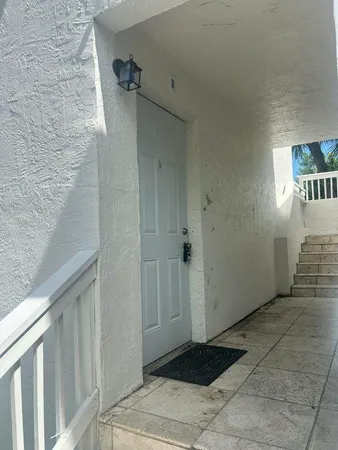 $1,850 | 652 Hernando Street, Unit B, Fort Pierce, FL 34949