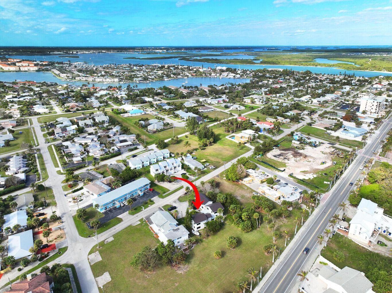 652 Hernando Street, Unit B Fort Pierce, FL 34949 - Photo 22 of 25 Aerial