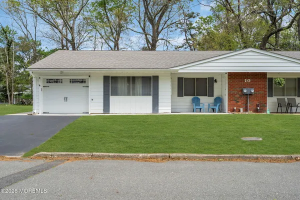 $164,000 | 10 Nevada Drive, Unit B, Whiting, NJ 08759