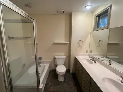 $380,000 | 5607 West 98th Terrace, Overland Park, KS 66207