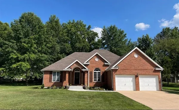 $390,000 | 1885 West Timber Ridge Drive, Sedalia, MO 65301
