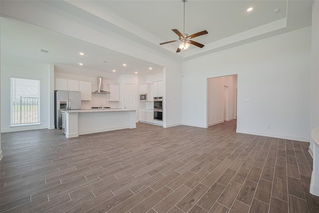 1051 Comal Trail Dayton, TX 77535 - Photo 8 of 49