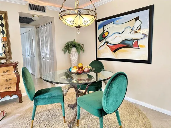 $110,000 | 285 Oakridge Q, Unit 285, Deerfield Beach, FL 33442