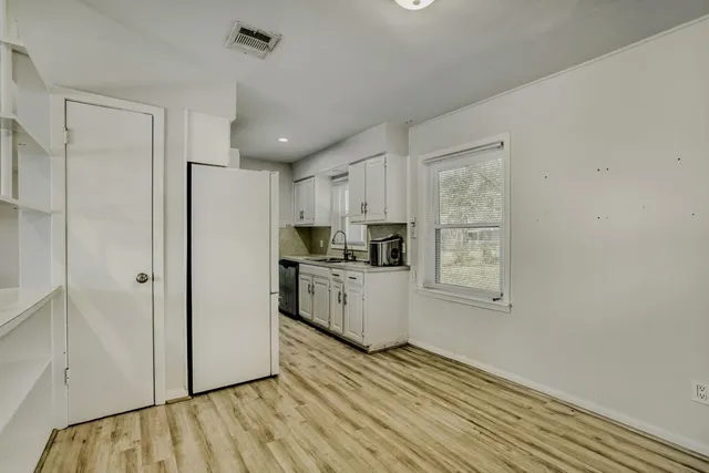 $324,500 | 5014 Viking Drive, Houston, TX 77092