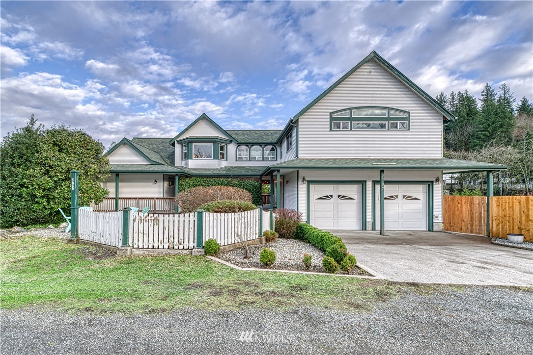 2797 Erlands Point Road Northwest Bremerton, WA 98312 - Photo 1 of 39 Gallery Image 1