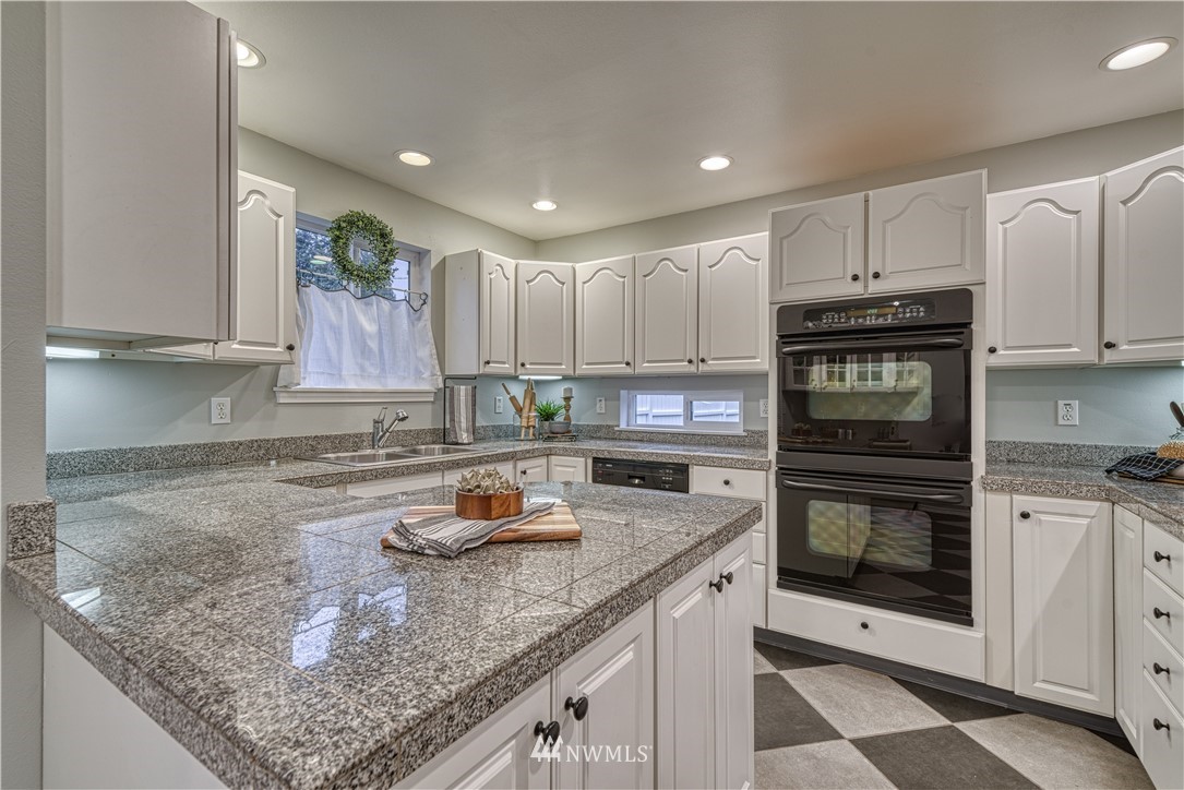 2797 Erlands Point Road Northwest Bremerton, WA 98312 - Photo 17 of 39 Gallery Image 17