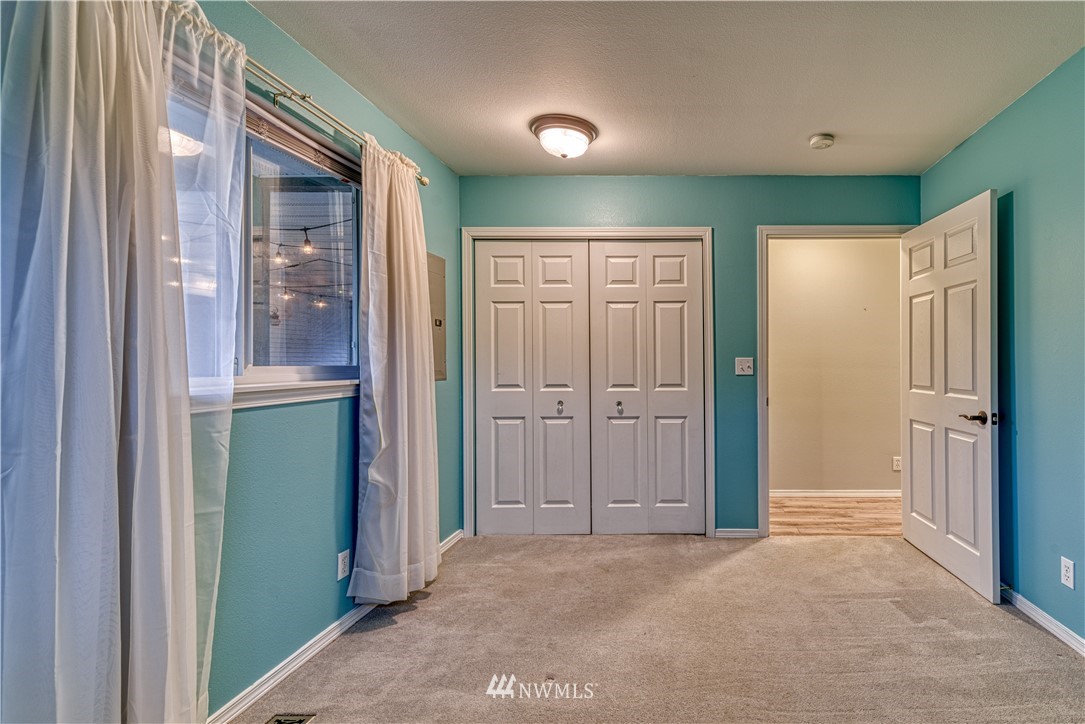 2797 Erlands Point Road Northwest Bremerton, WA 98312 - Photo 22 of 39 Gallery Image 22
