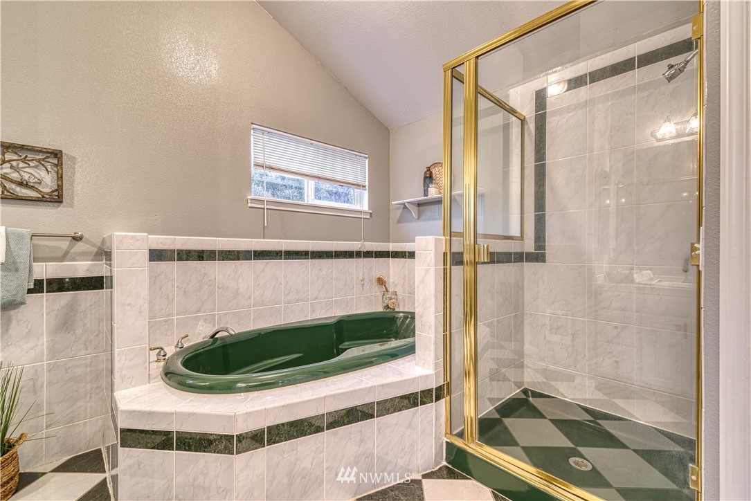 2797 Erlands Point Road Northwest Bremerton, WA 98312 - Photo 35 of 39 Gallery Image 35