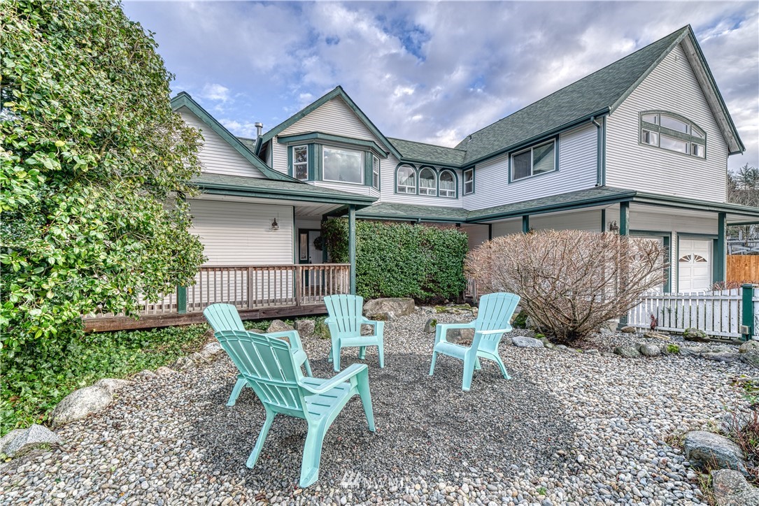 2797 Erlands Point Road Northwest Bremerton, WA 98312 - Photo 6 of 39 Gallery Image 6