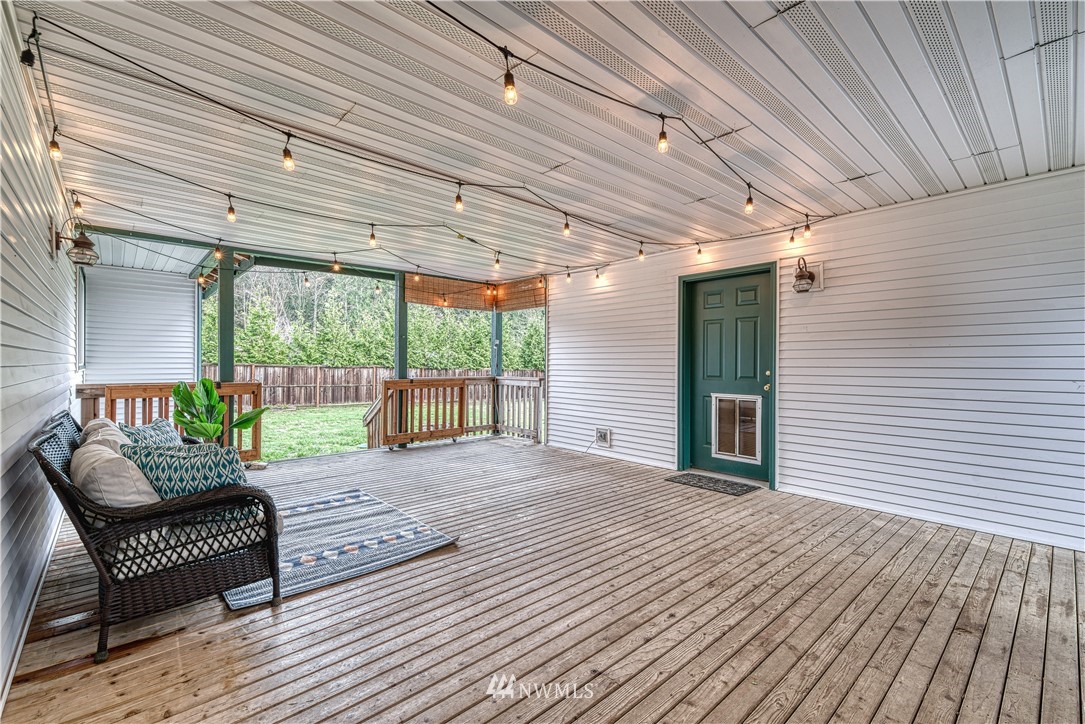2797 Erlands Point Road Northwest Bremerton, WA 98312 - Photo 10 of 39 Gallery Image 10
