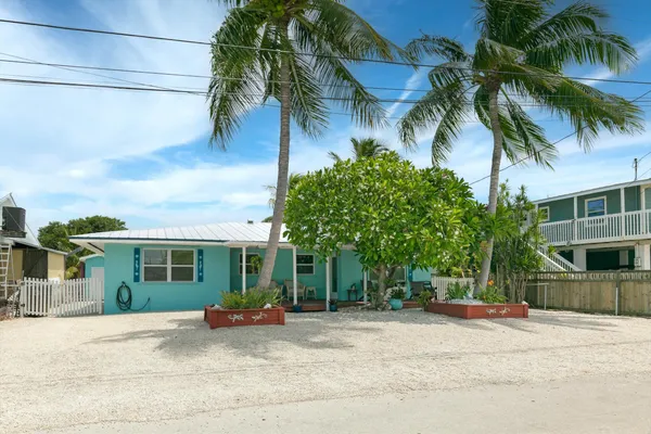 $899,000 | 31032 Hollerich Drive, Big Pine Key, FL 33043