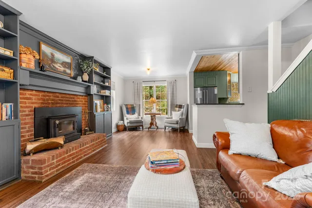 $545,000 | 219 Five Star Drive, Glenville, NC 28736