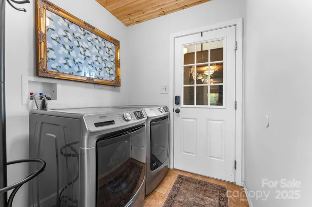 $545,000 | 219 Five Star Drive, Glenville, NC 28736