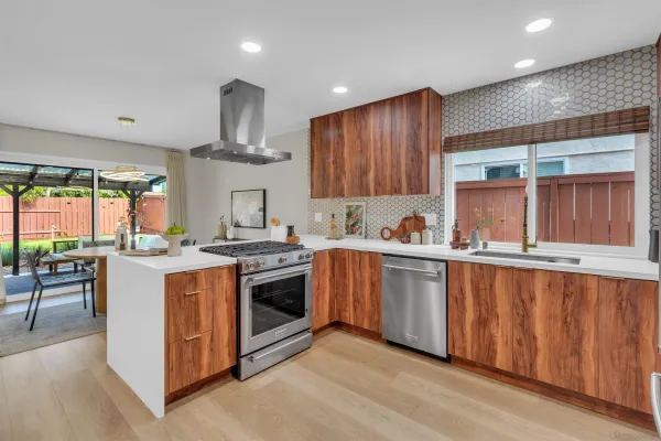 $1,579,000 | 13070 Roundup Avenue, San Diego, CA 92129