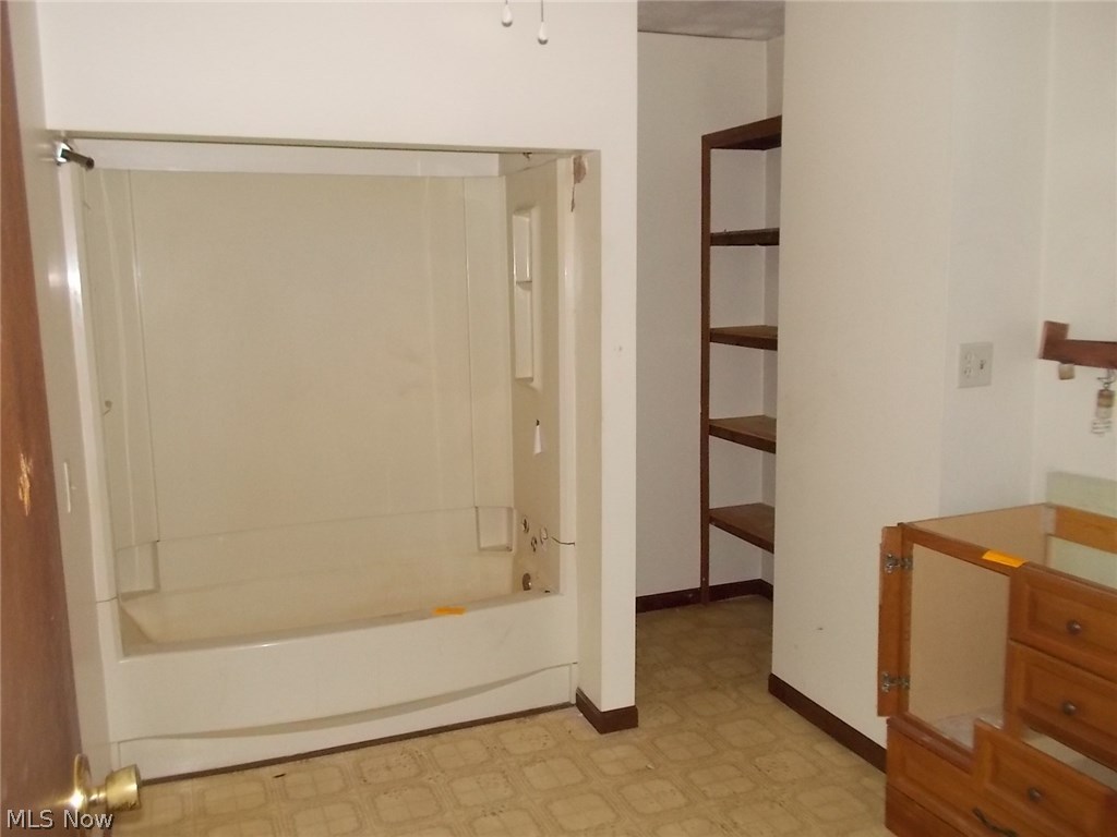 2691 Ranfield Road Mogadore, OH 44260 - Photo 7 of 11