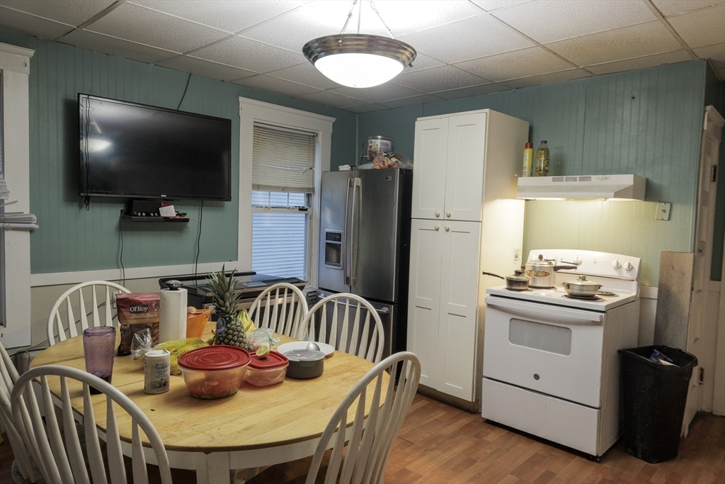 56 Olga Avenue Worcester, MA 01605 - Photo 16 of 24