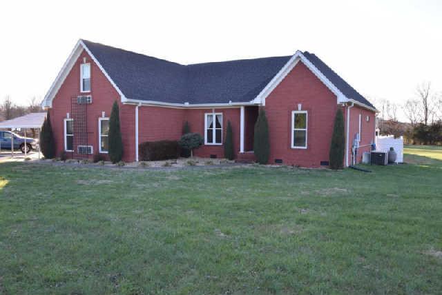 888 Locust Grove Road Watertown, TN 37184 - Photo 1 of 20 Welcome to 888 Locust Grove Road! Country living yet only 5 minutes to I-40 Lebanon and beyond. This property offers horse property potential with nearly three and a half acres and is already fully fenced.