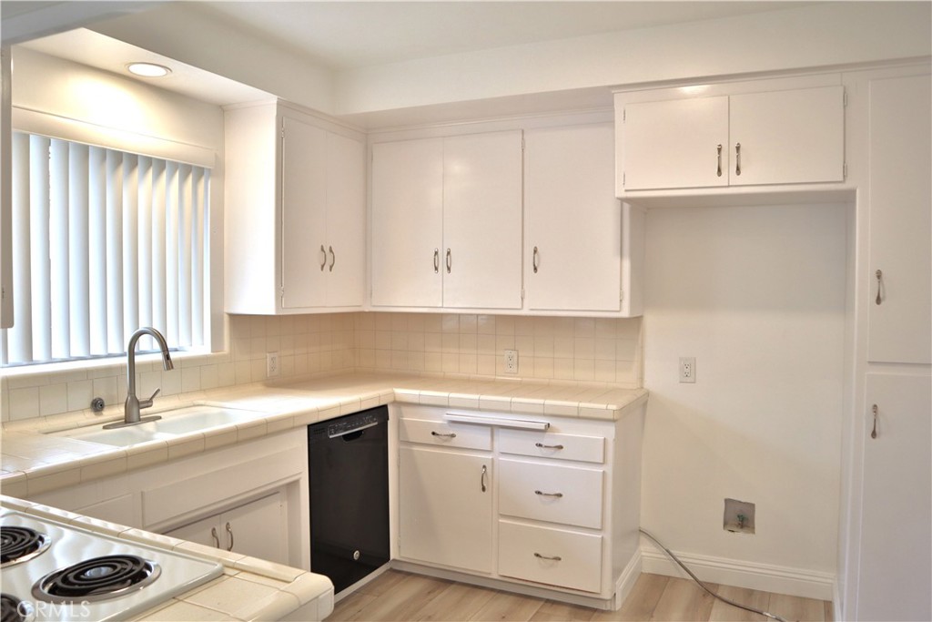 809 Fairview Avenue, Unit 7 Arcadia, CA 91007 - Photo 4 of 14