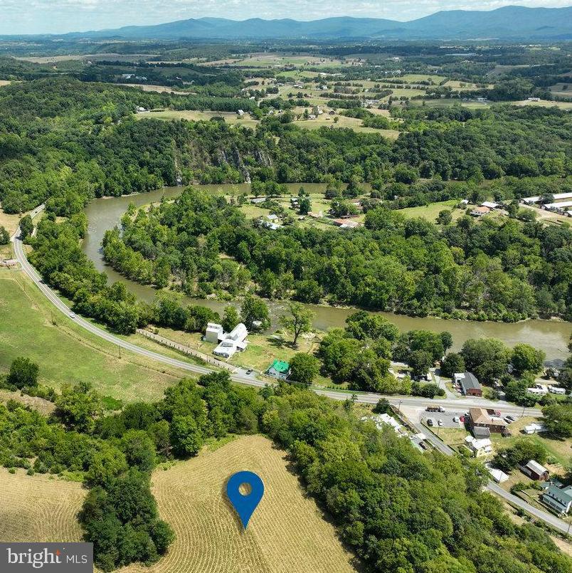 8 Galloway Spring Lane Shenandoah, VA 22849 - Photo 2 of 10 Gallery Image 2