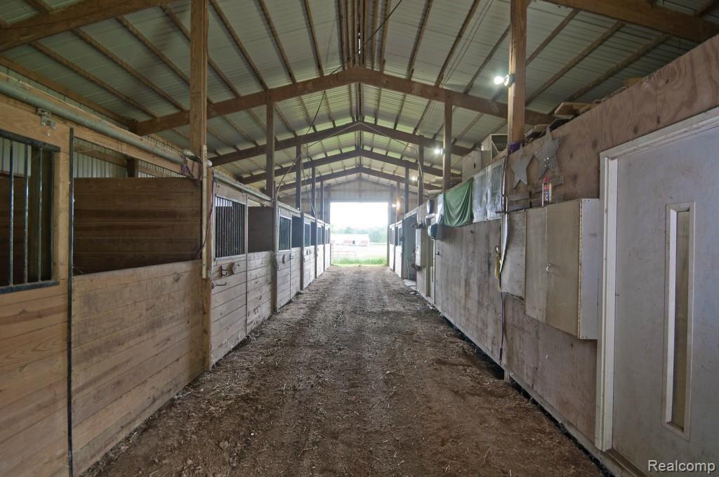 9500 Trinkle Road Dexter, MI 48130 - Photo 13 of 37 Barn1.jpg