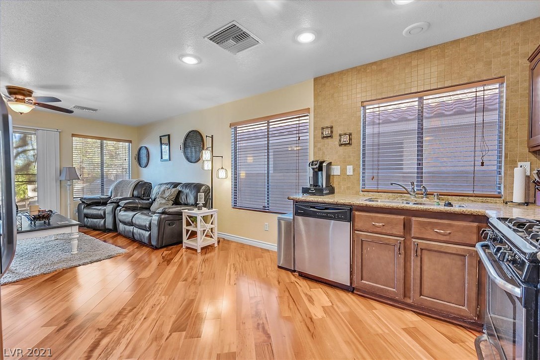 2414 Tottingham Road Henderson, NV 89074 - Photo 12 of 34