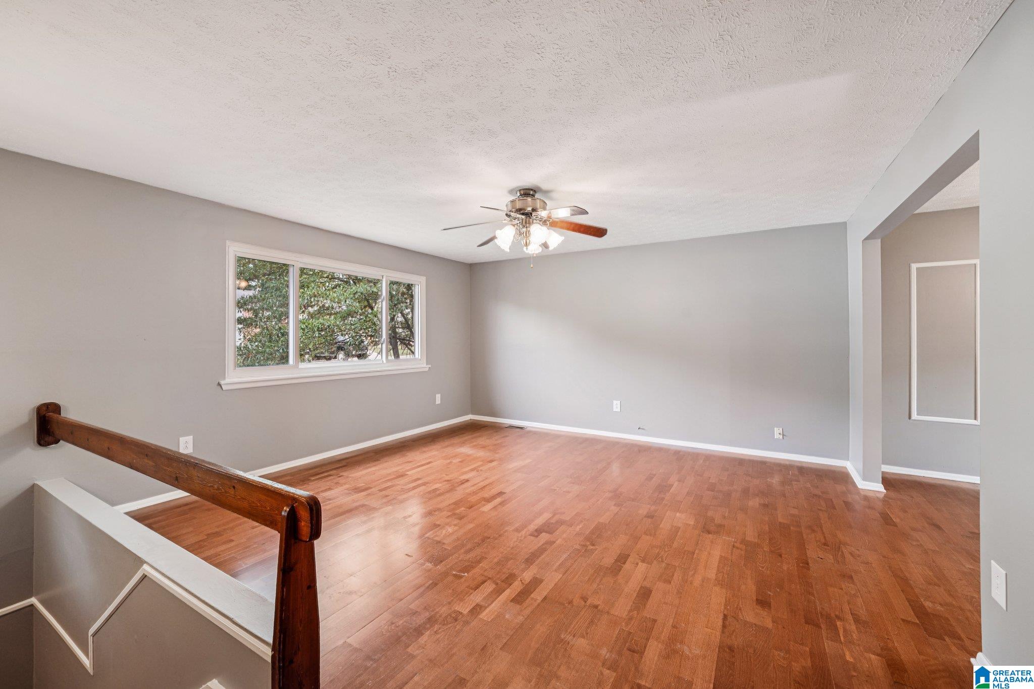 5327 Dixieland Road Birmingham, AL 35210 - Photo 4 of 37