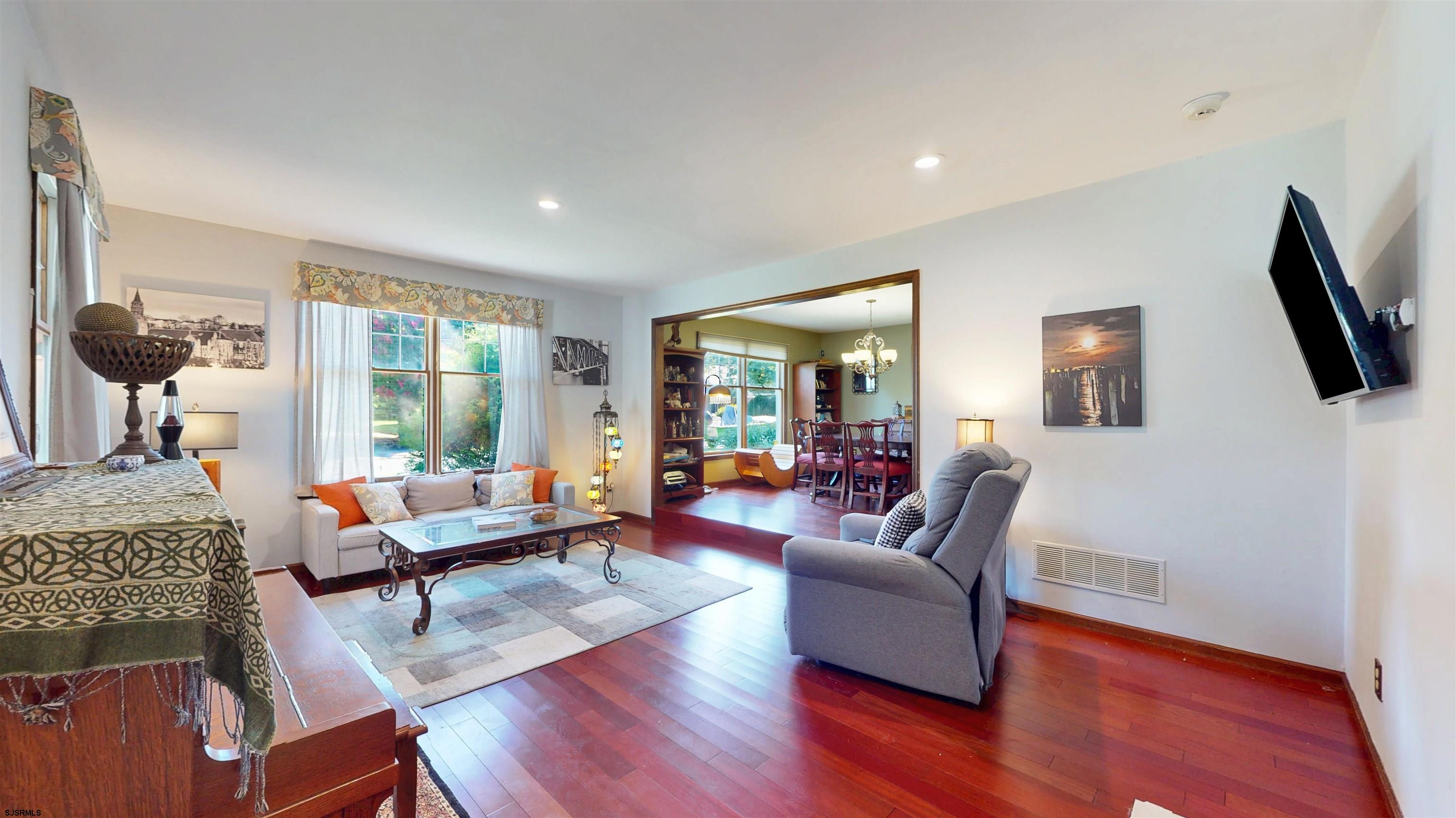 7 Woodstock Linwood, NJ 08221 - Photo 13 of 59