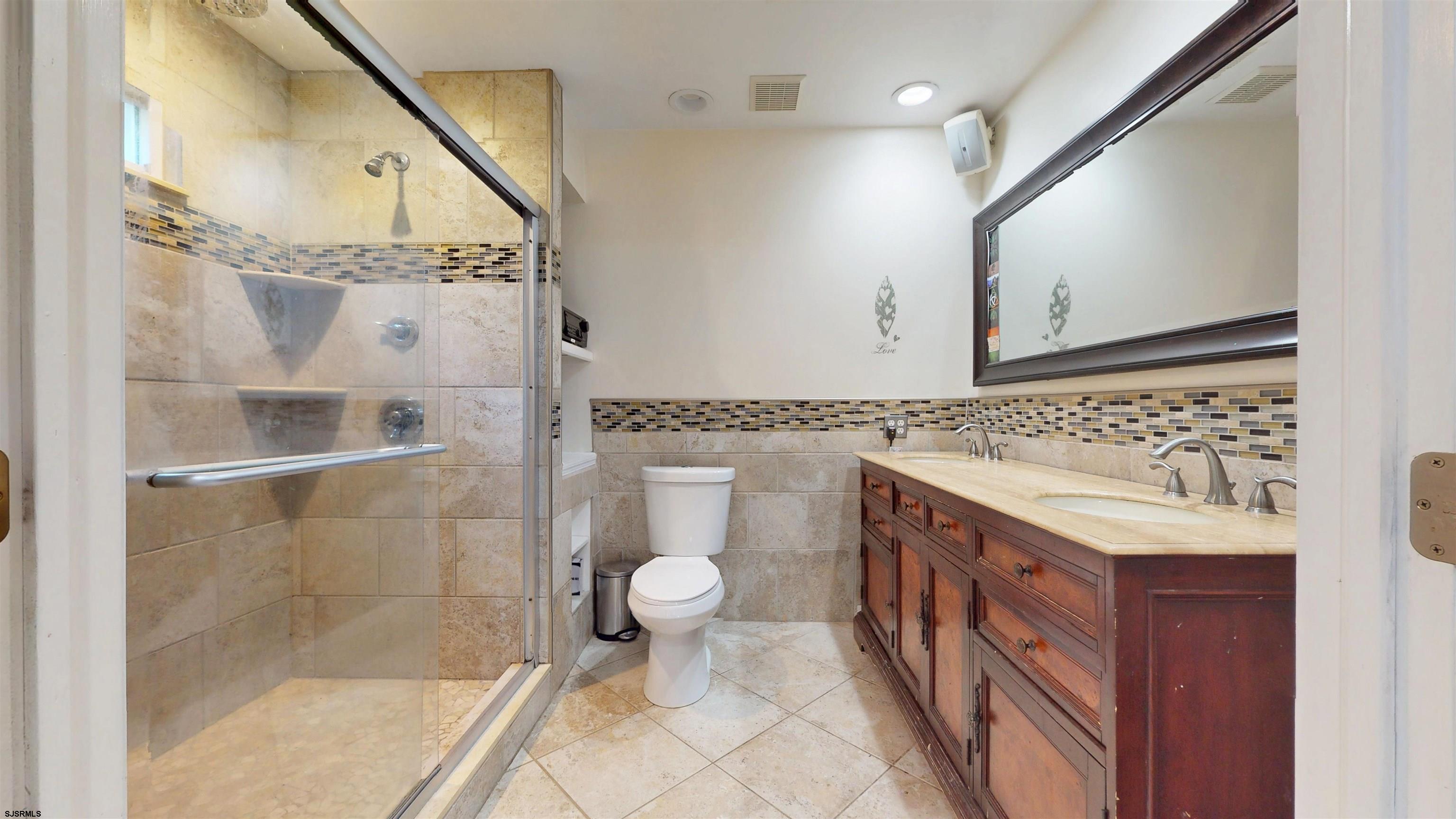 7 Woodstock Linwood, NJ 08221 - Photo 26 of 59