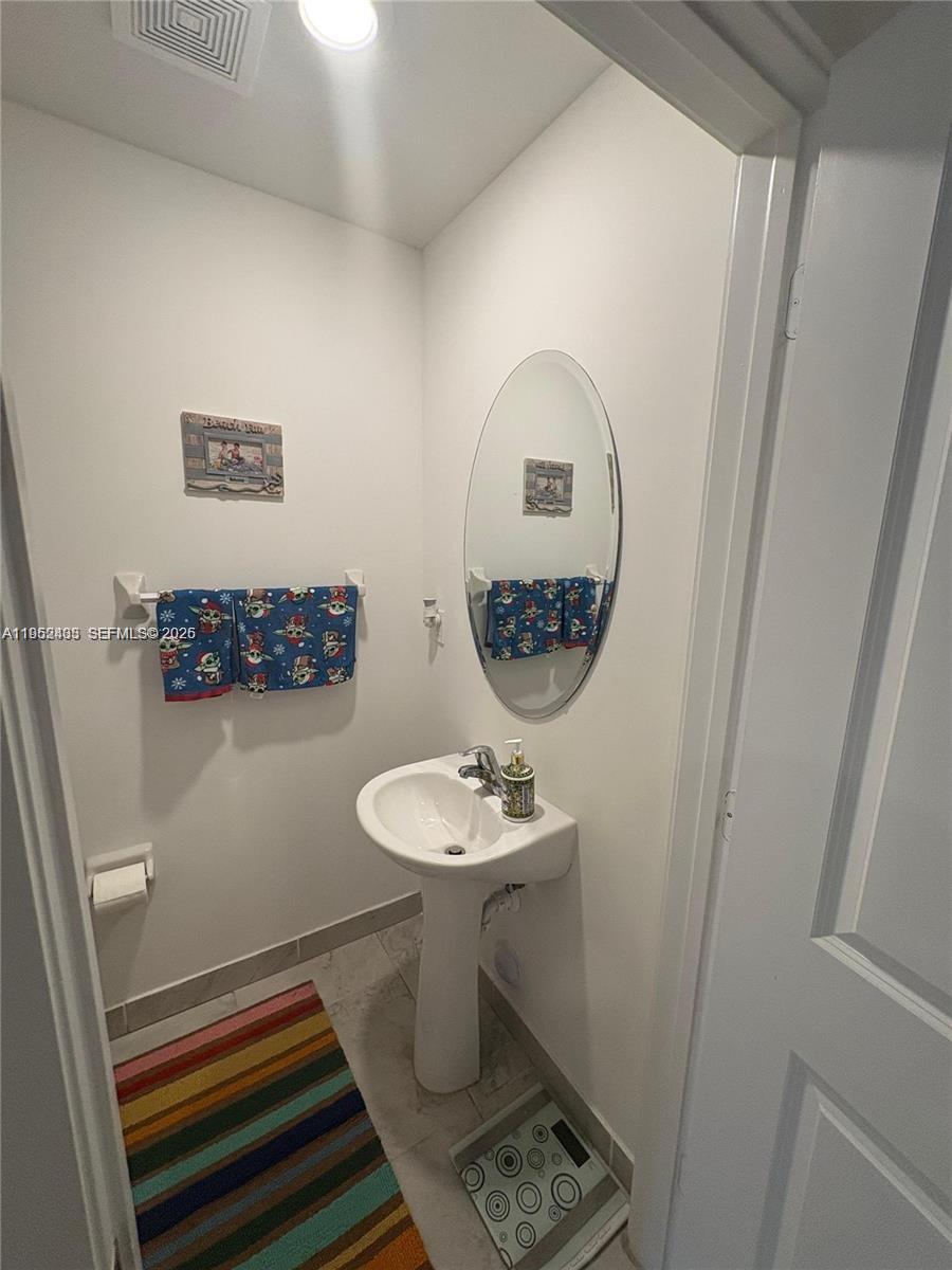 13360 Southwest 250th Street Homestead, FL 33032 - Photo 12 of 34