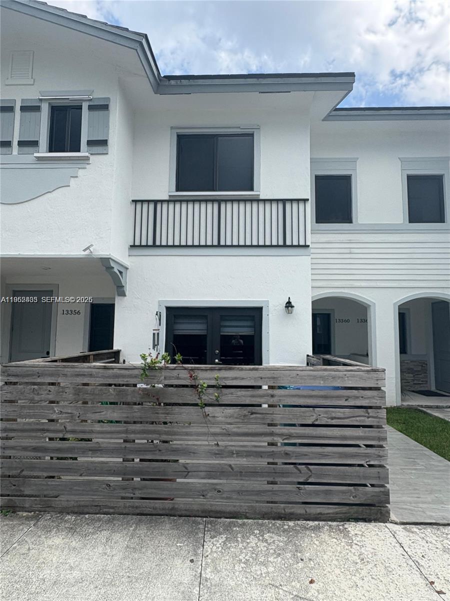 13360 Southwest 250th Street Homestead, FL 33032 - Photo 2 of 34