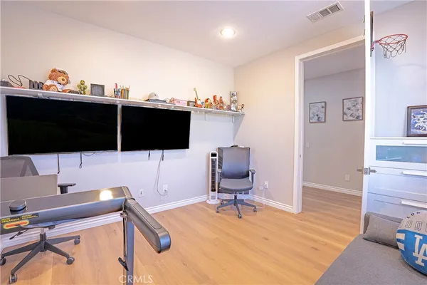 $1,149,000 | 29223 Bernardo Way, Valencia, CA 91354