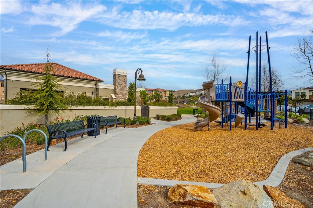 407 Coyote Pass Lake Forest, CA 92610 - Photo 33 of 40