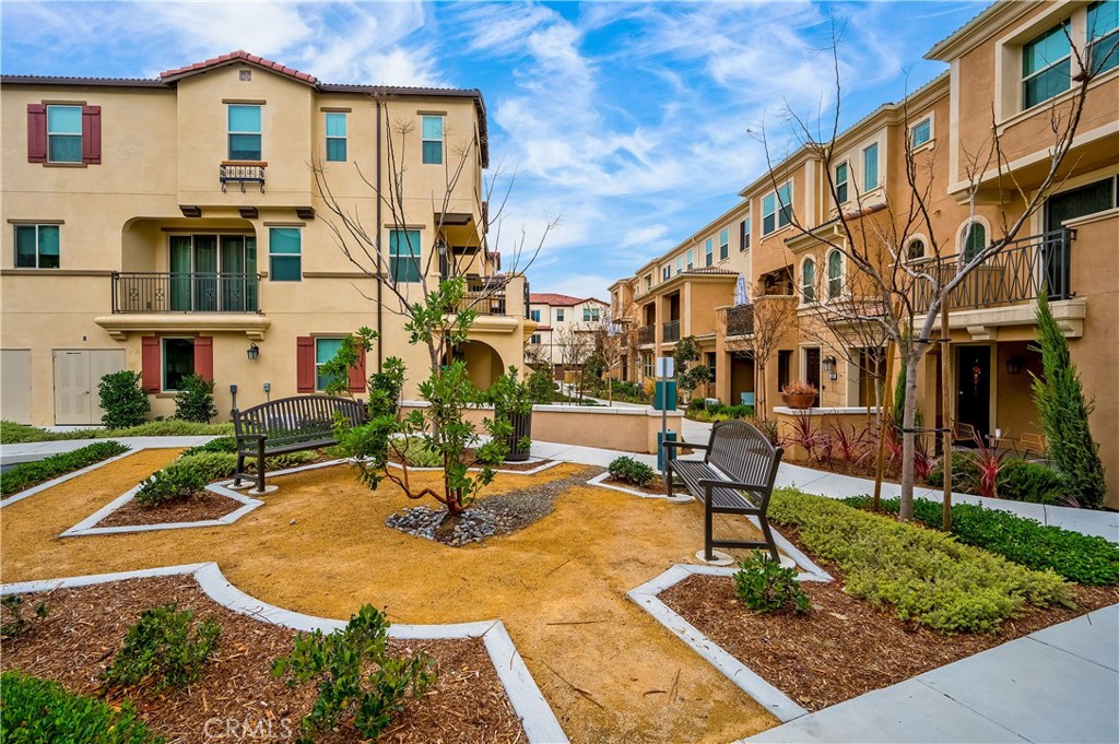 407 Coyote Pass Lake Forest, CA 92610 - Photo 35 of 40