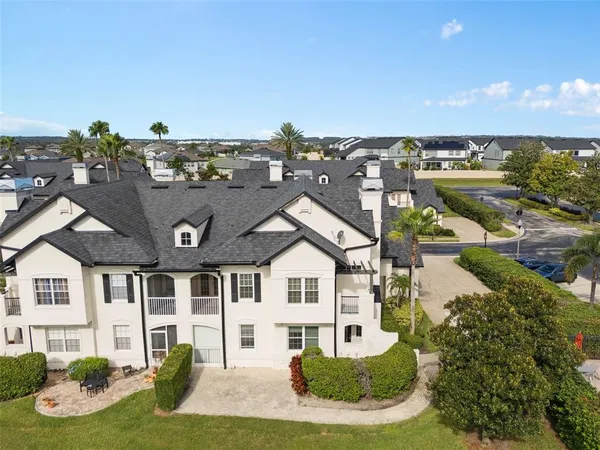 $299,000 | 13436 Fountainbleau Drive, Unit 25, Clermont, FL 34711