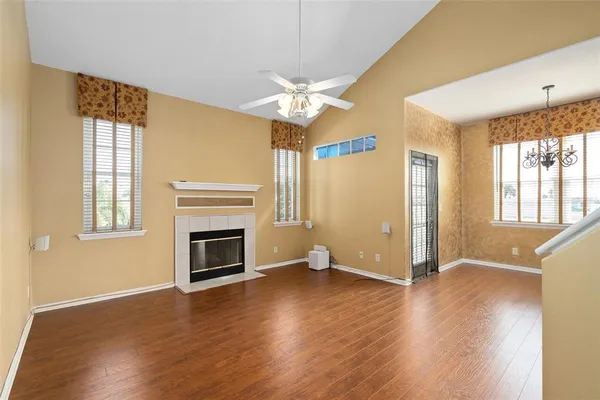 $299,000 | 13436 Fountainbleau Drive, Unit 25, Clermont, FL 34711