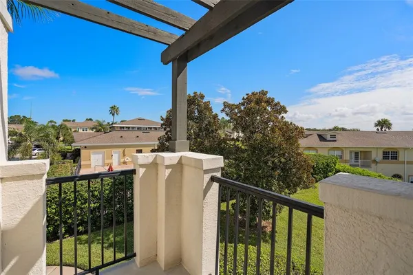 $299,000 | 13436 Fountainbleau Drive, Unit 25, Clermont, FL 34711