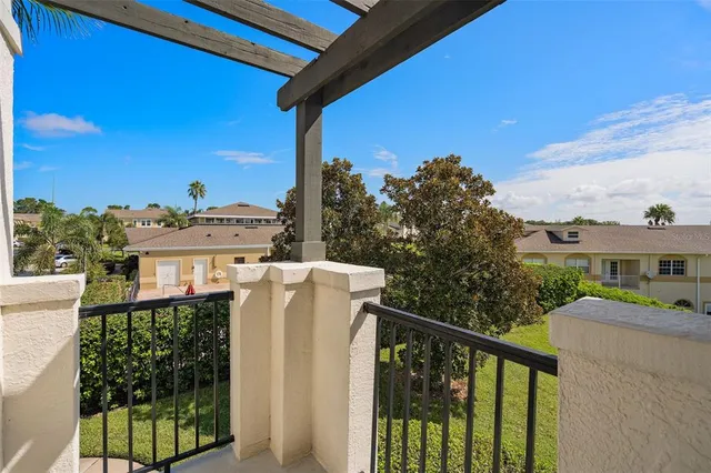 $315,000 | 13436 Fountainbleau Drive, Unit 25, Clermont, FL 34711