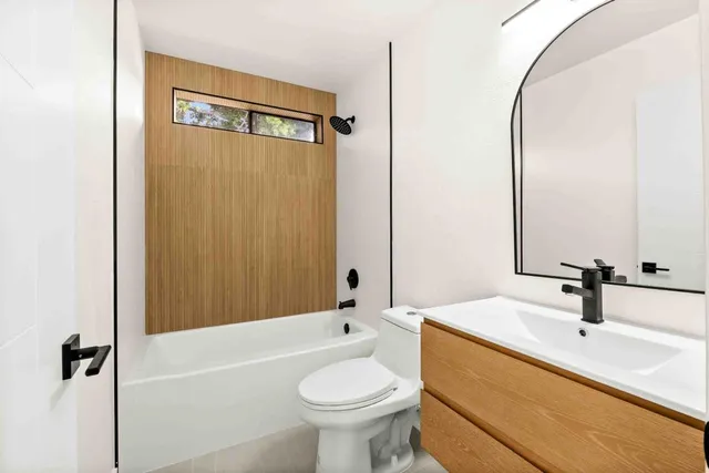 $649,000 | 711 South Bayshore Boulevard, Unit 22, San Mateo, CA 94401