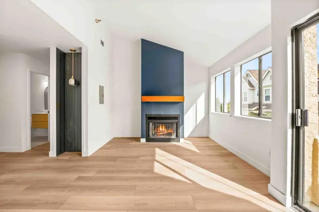 $649,000 | 711 South Bayshore Boulevard, Unit 22, San Mateo, CA 94401