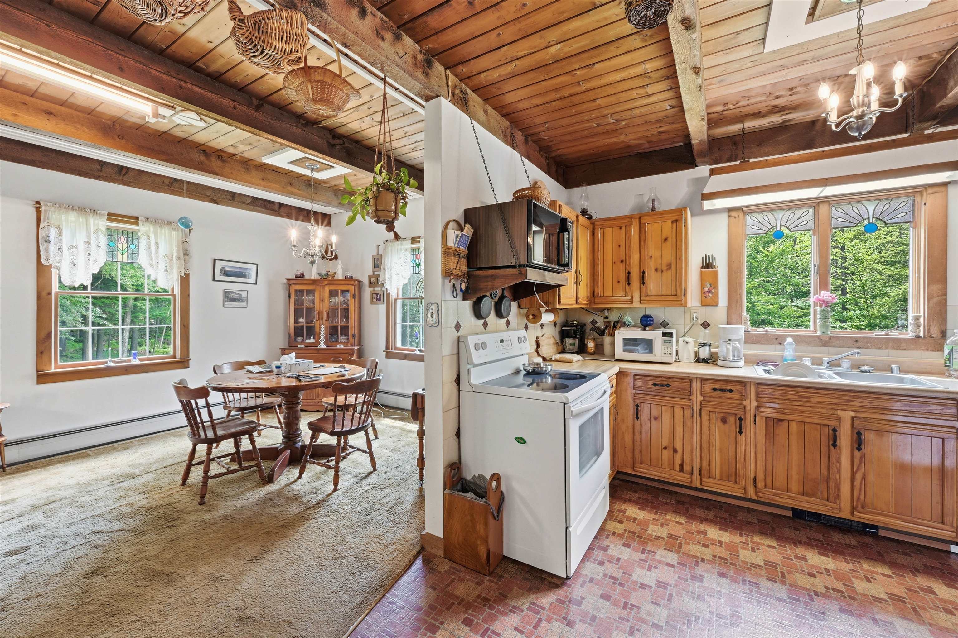 244 Middle Road Barre Town, VT 05654 - Photo 5 of 44