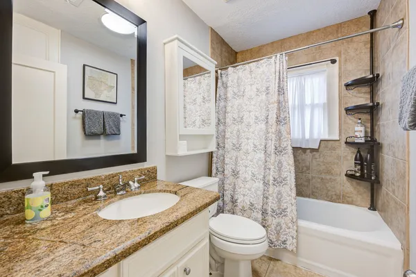 $500,000 | 408 Tabor Street, Houston, TX 77009