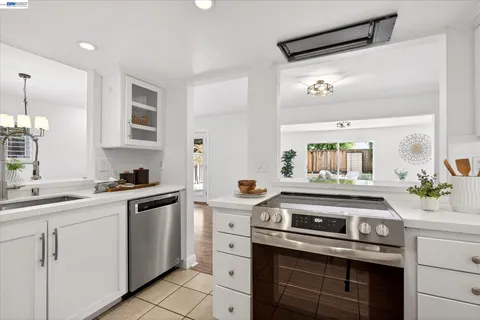 $729,000 | 108 Summerwood Place, Concord, CA 94518