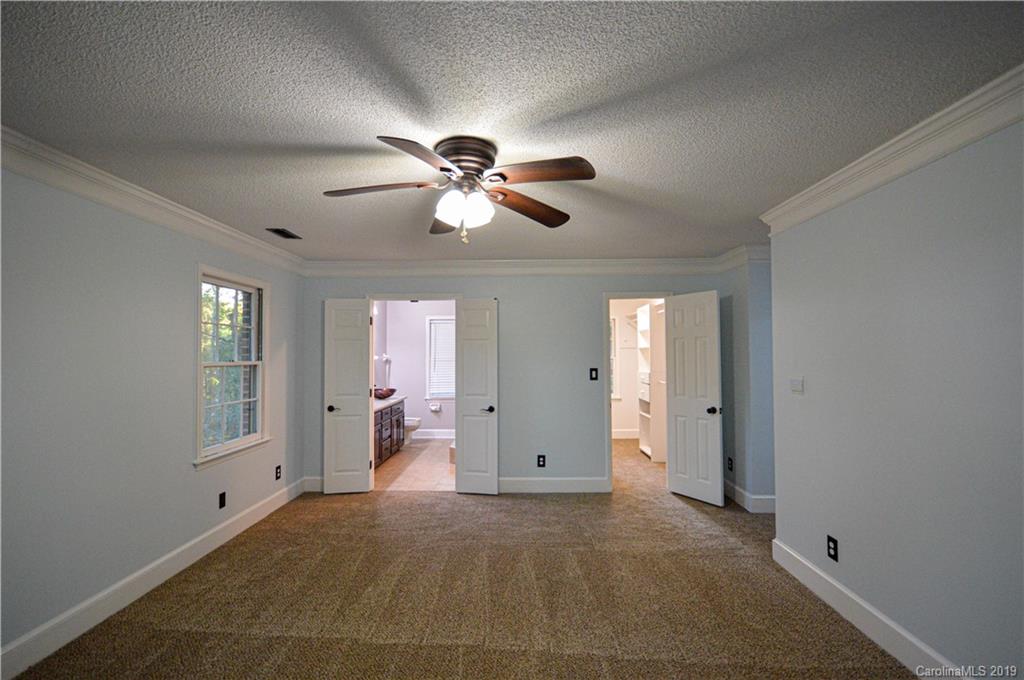 9208 4 Farms Road Charlotte, NC 28215 - Photo 30 of 41 Gallery Image 30