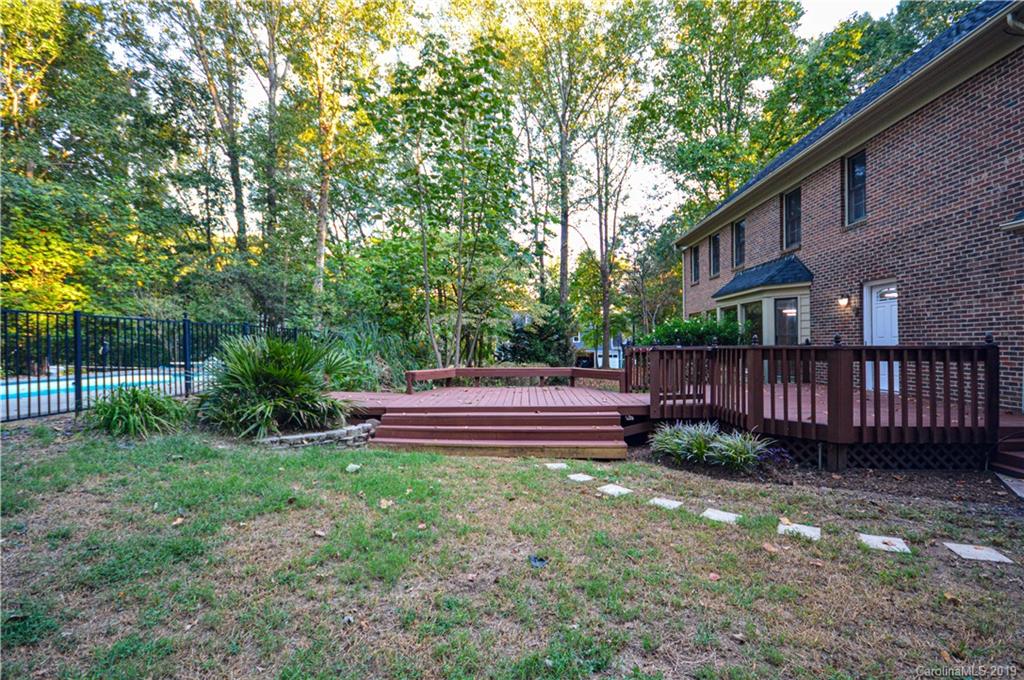 9208 4 Farms Road Charlotte, NC 28215 - Photo 40 of 41 Gallery Image 40