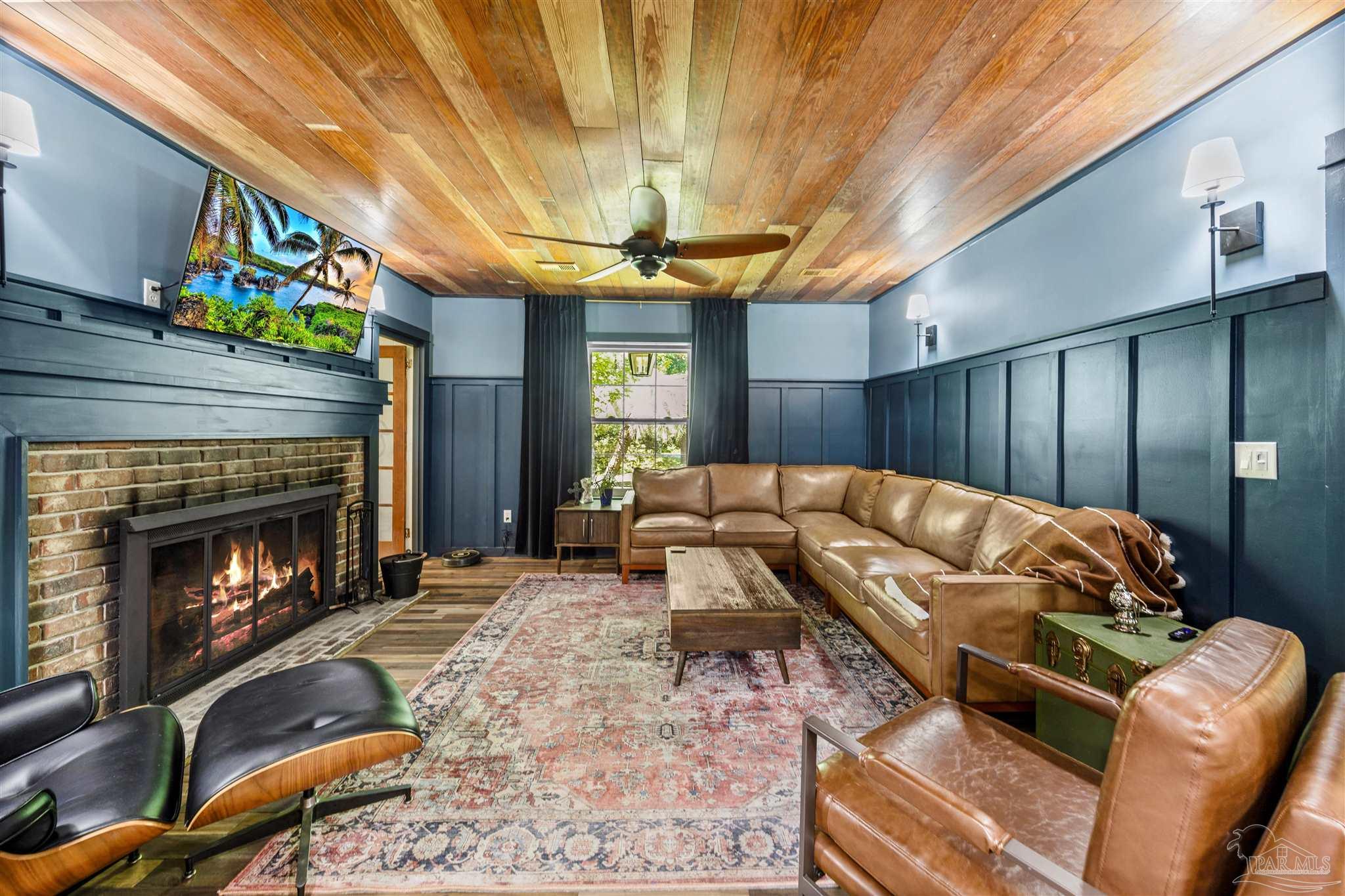 4067 Parkview Street Pace, FL 32571 - Photo 5 of 46