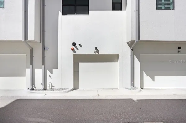 $3,700 | 2511 North Grady Avenue, Unit 85, Tampa, FL 33607