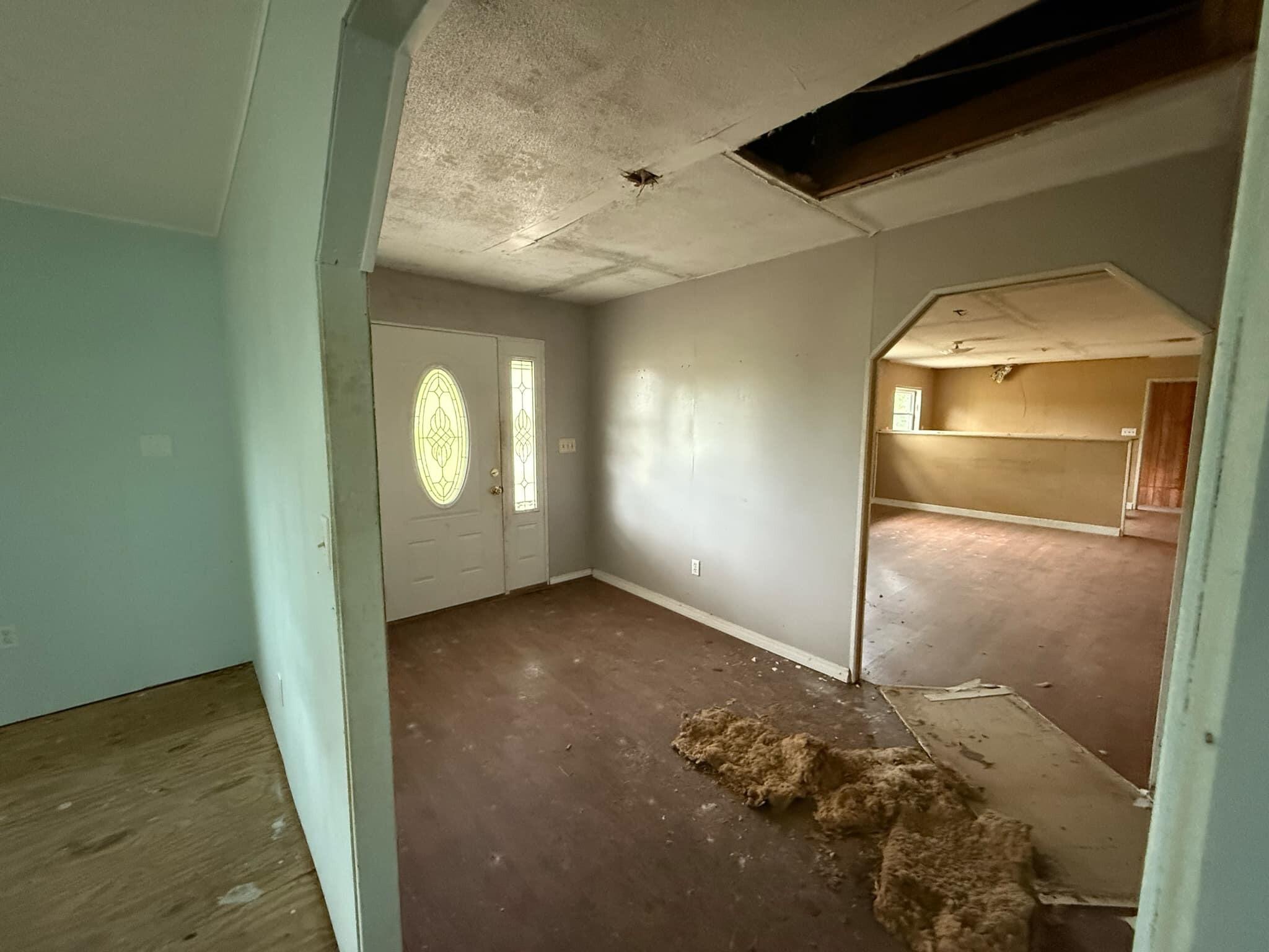 1951 Caton Road Florala, AL 36442 - Photo 7 of 34 a view of a livingroom with window